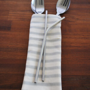 grey stripes cutlery pouch with cutlery and straws 1