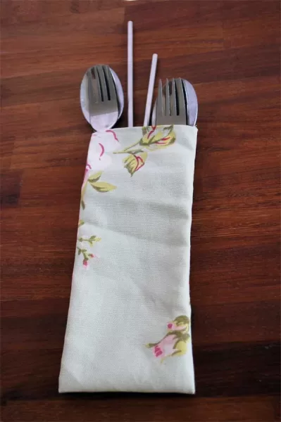 Cutlery bag with cutlery - Roses on green background - made from rescued fabrics from isifiso