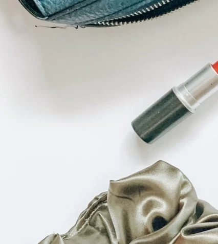 Do hair ties damage hair? 4 reasons why 7 do hair ties damage hair,plastic hair tie do hair ties damage hair | plastic hair tie is bad for hair